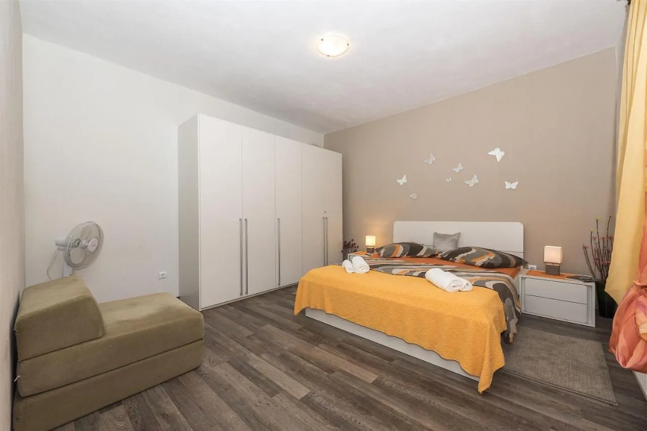 Apartments Josip Turanj